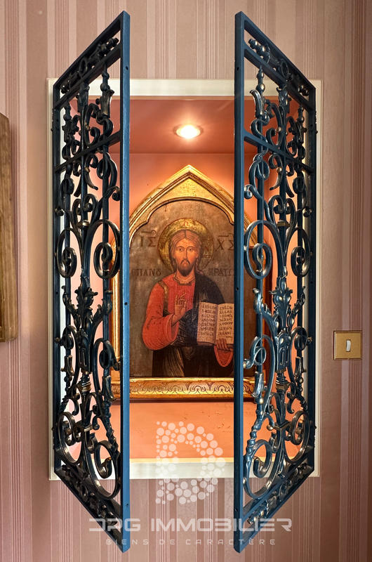 Propriété - 445 m² - 24 pièces