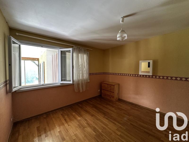 Maison - 198 m² - 9 pièces