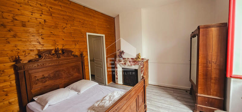 Maison - 368 m² - 15 pièces