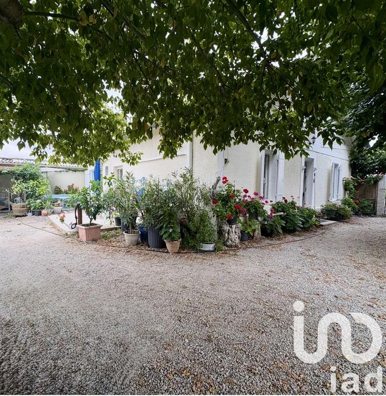 Maison - 210 m² - 7 pièces