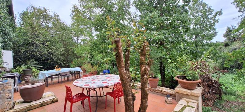 Maison - 347 m² - 1 pièce