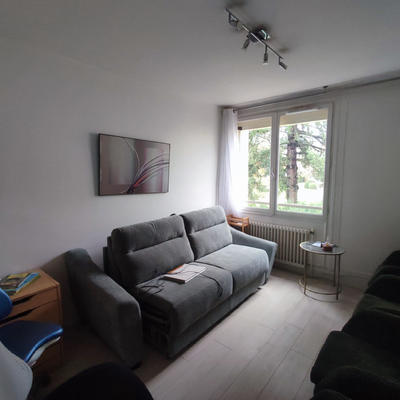 Appartement - 99 m² - 6 pièces