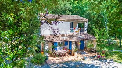 Maison - 88 m² - 4 pièces