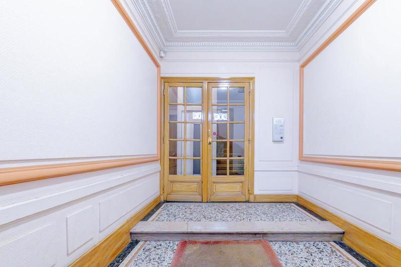 Appartement ancien - 57 m² - 3 pièces