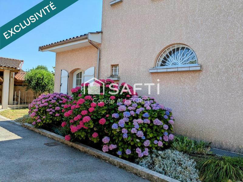 Maison - 180 m² - 6 pièces