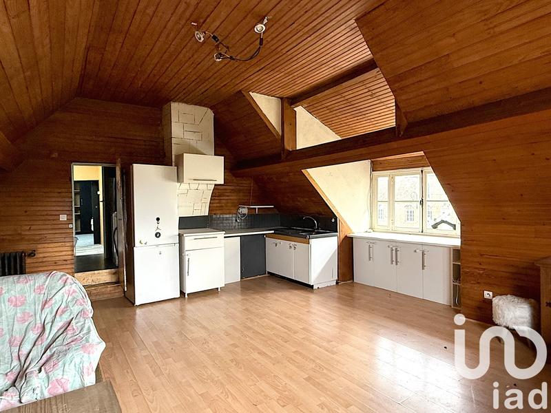 Maison - 180 m² - 8 pièces