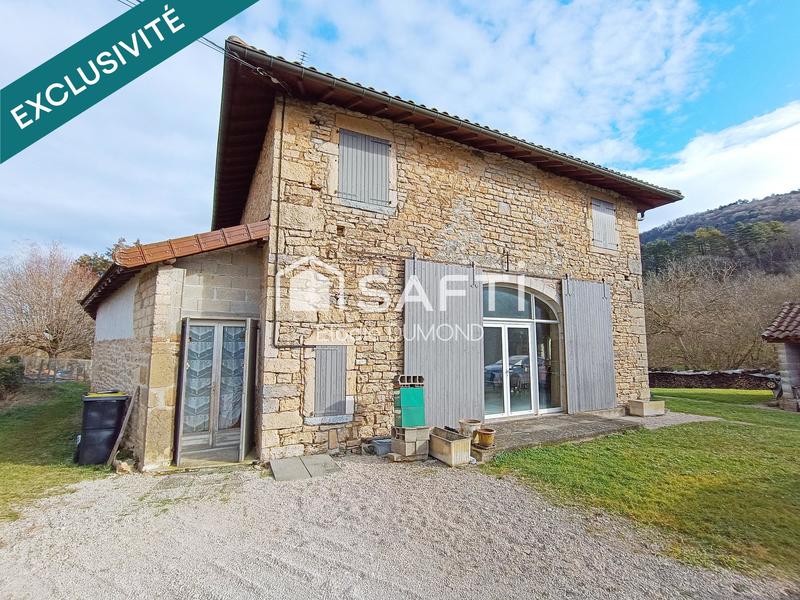 Maison - 250 m² - 8 pièces