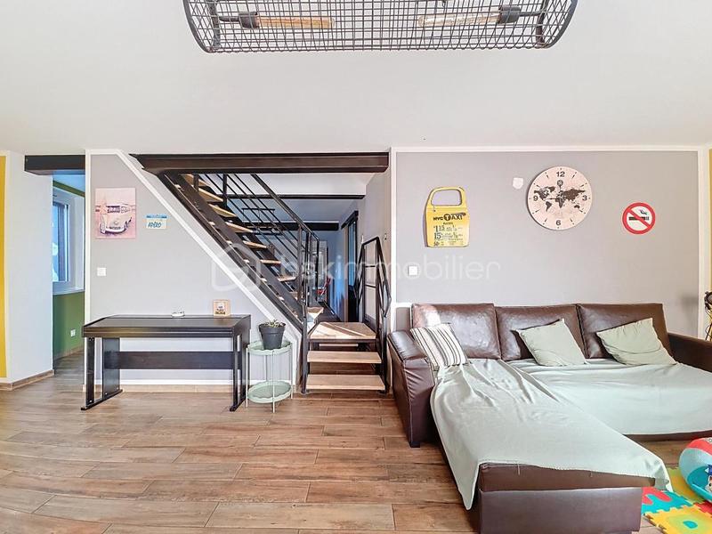 Maison - 104 m² - 5 pièces