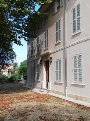 Demeure - 430 m² - 14 pièces