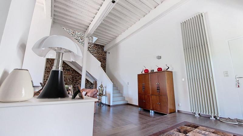 Demeure - 223 m² - 6 pièces