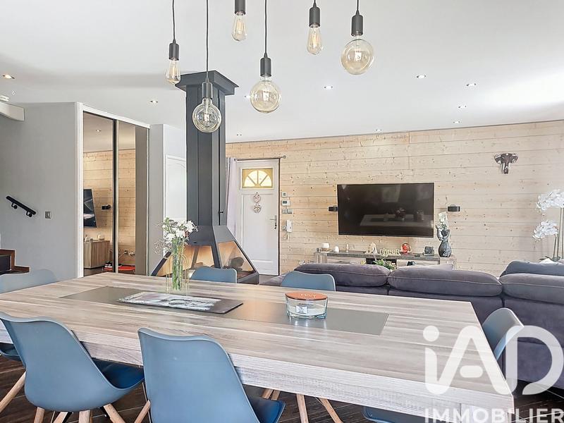 Maison - 133 m² - 6 pièces