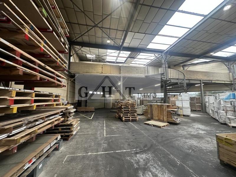 Entrepôt - 573 m²