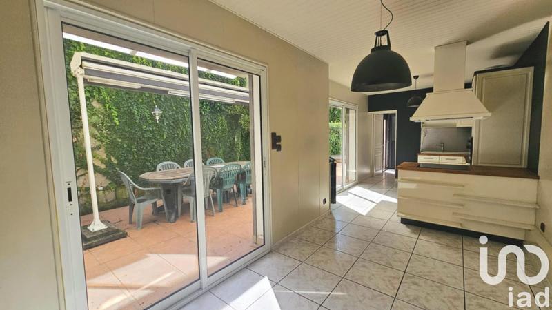 Maison - 198 m² - 8 pièces