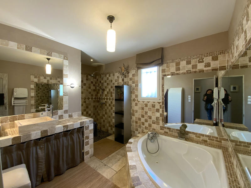 Maison - 143 m² - 7 pièces