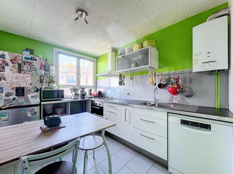 Appartement - 81 m² - 5 pièces