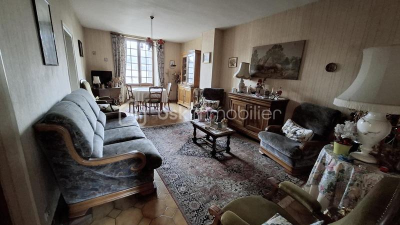 Immeuble - 205 m² - 8 pièces