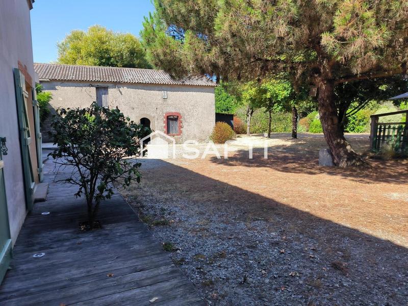 Maison - 140 m² - 5 pièces