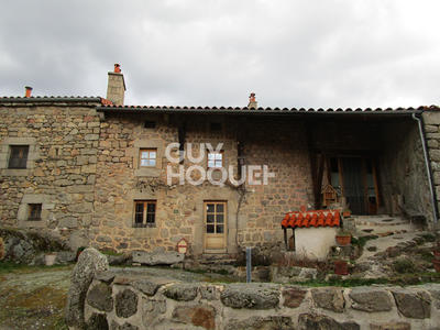 Maison - 180 m² - 8 pièces