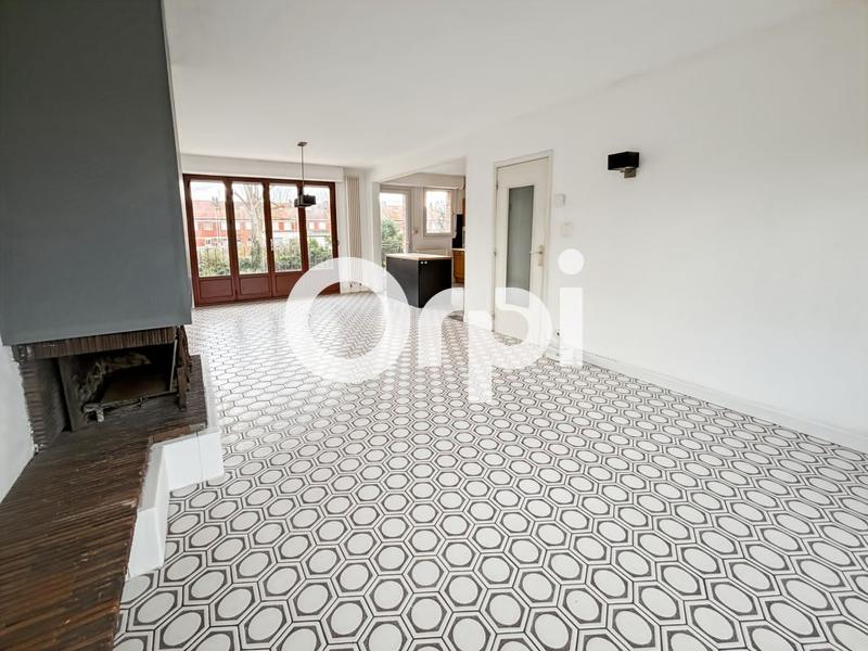 Maison - 93 m² - 4 pièces