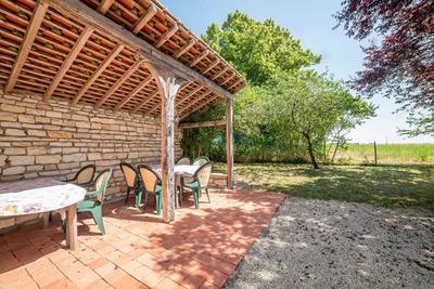 Maison - 365 m² - 7 pièces