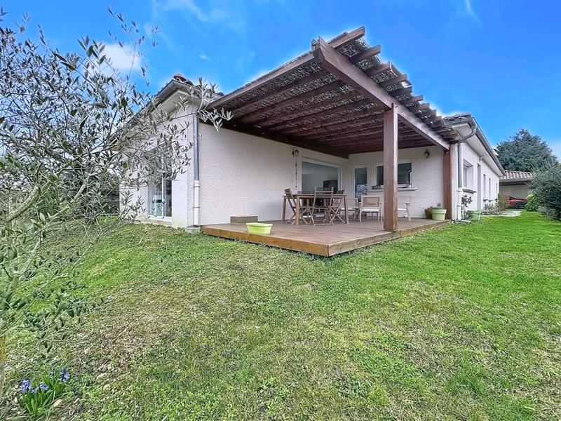 Maison - 228 m² - 6 pièces