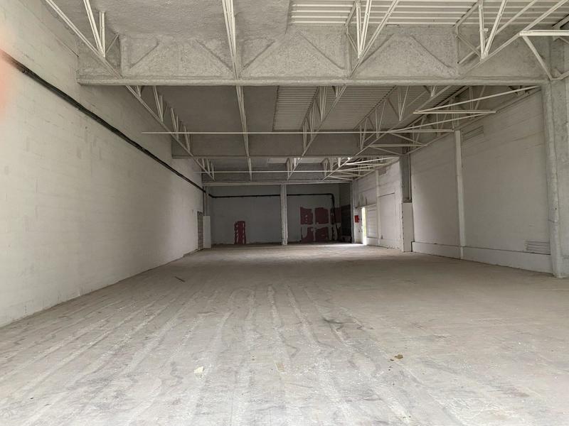 Local commercial - 316 m²