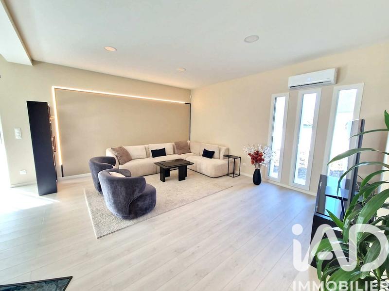 Maison - 153 m² - 7 pièces