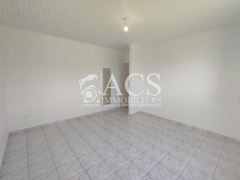 Maison - 104 m² - 4 pièces