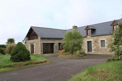 Maison - 230 m² - 6 pièces