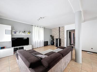 Maison - 225 m² - 11 pièces