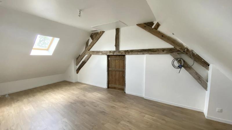 Maison - 250 m² - 8 pièces