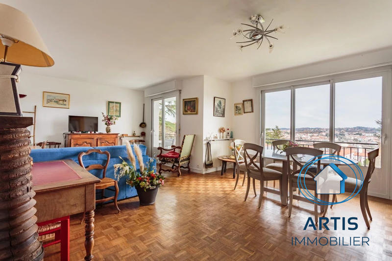 Appartement - 101 m² - 4 pièces