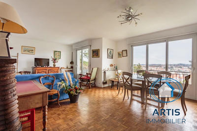 Appartement - 101 m² - 4 pièces