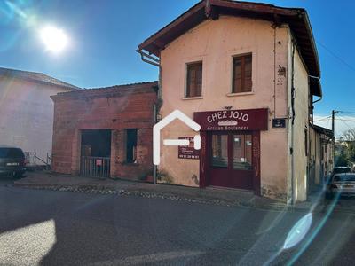 Maison - 243 m² - 6 pièces