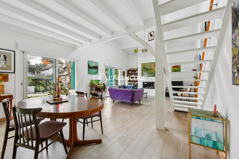 Maison traditionnelle - 139 m² - 7 pièces