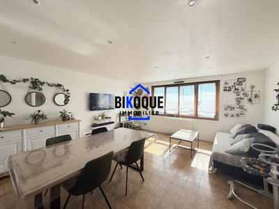 Maison - 104 m² - 4 pièces