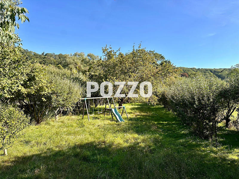 Maison - 263 m² - 10 pièces