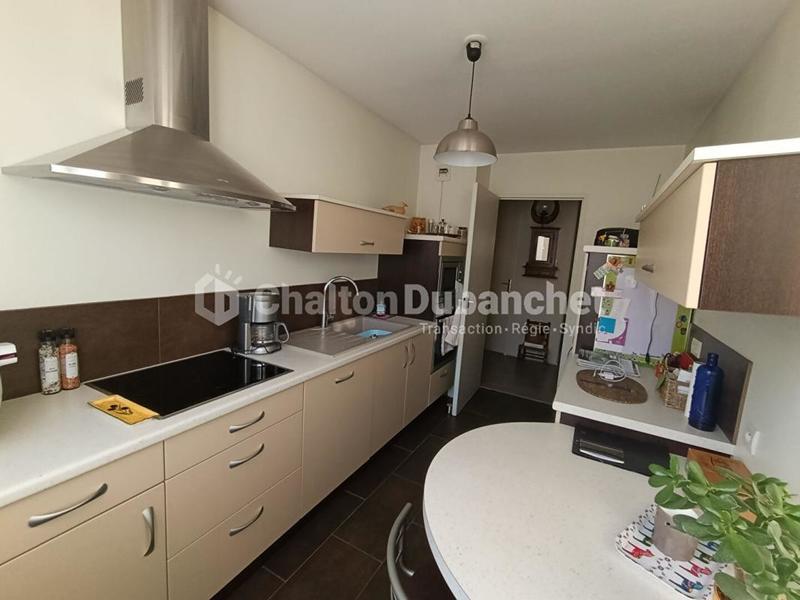 Appartement - 82 m² - 4 pièces