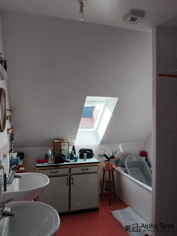 Maison - 103 m² - 5 pièces