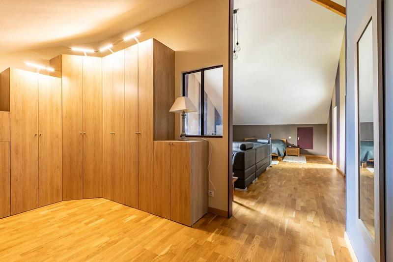 Maison - 258 m² - 8 pièces