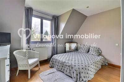 Maison - 143 m² - 6 pièces