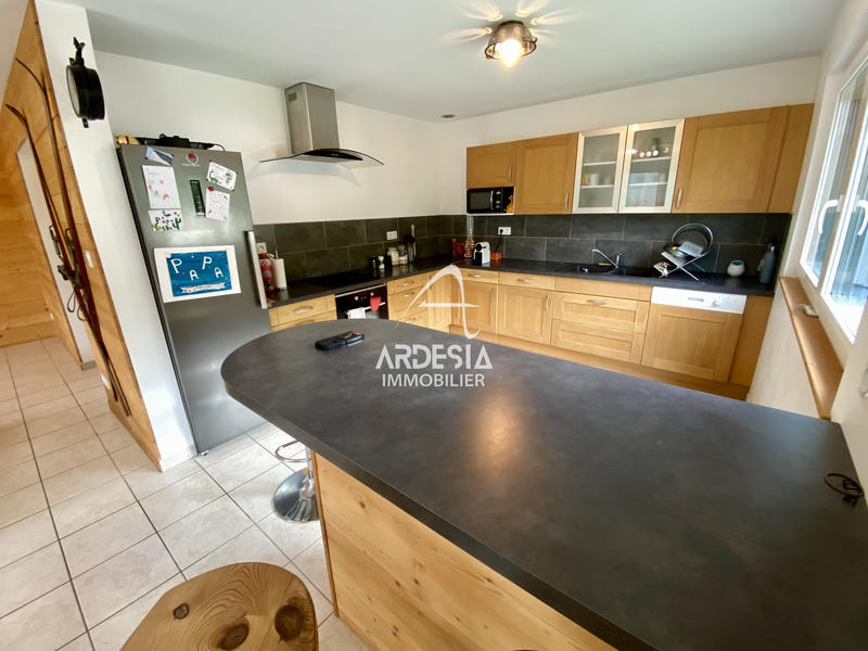 Maison - 142 m² - 6 pièces