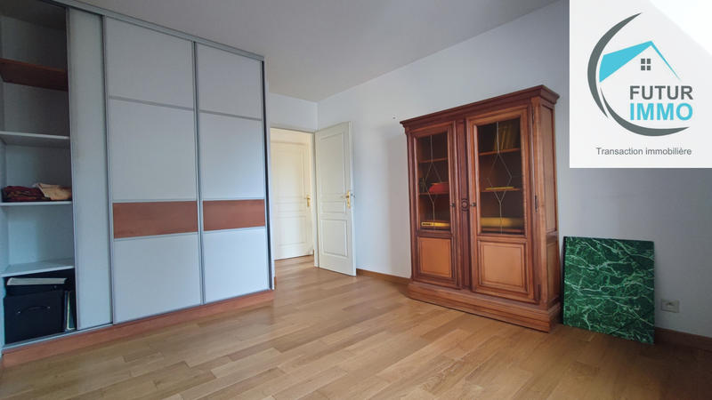 Appartement - 84 m² - 5 pièces
