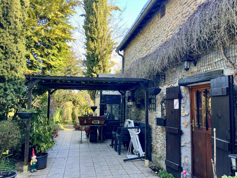 Maison - 180 m² - 6 pièces