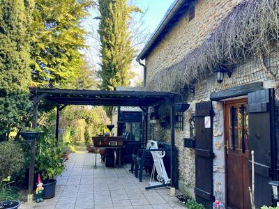 Maison - 180 m² - 6 pièces