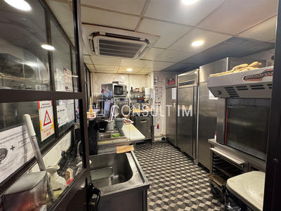 Local commercial - 198 m²