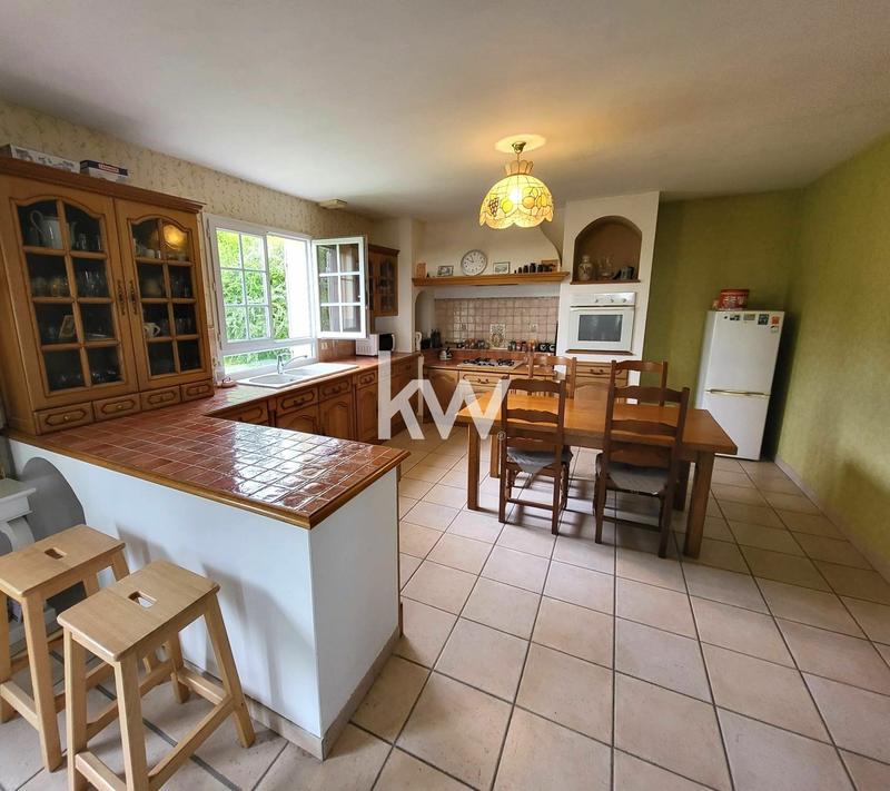 Maison - 165 m² - 6 pièces