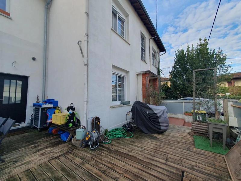 Maison - 270 m² - 10 pièces