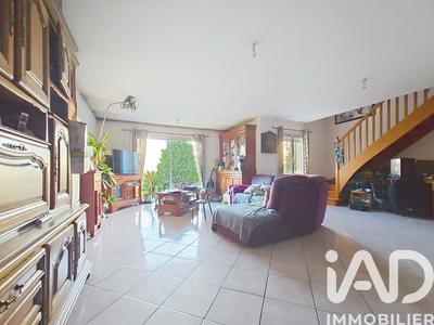 Maison - 180 m² - 7 pièces