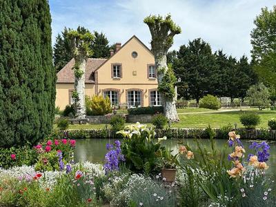 Moulin - 490 m² - 15 pièces